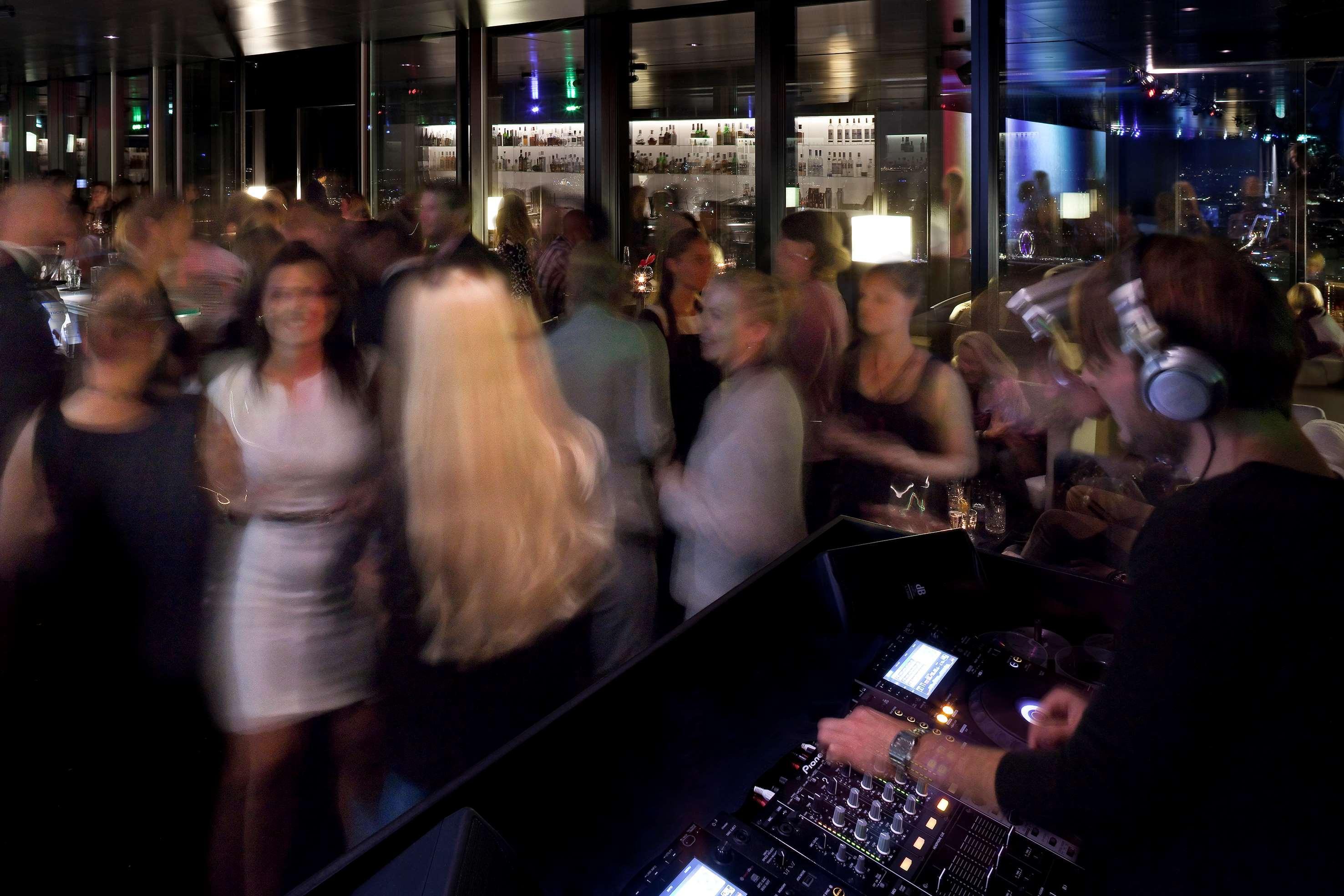 Hotel Melia Vienna Esterno foto Clubbers at the nightclub