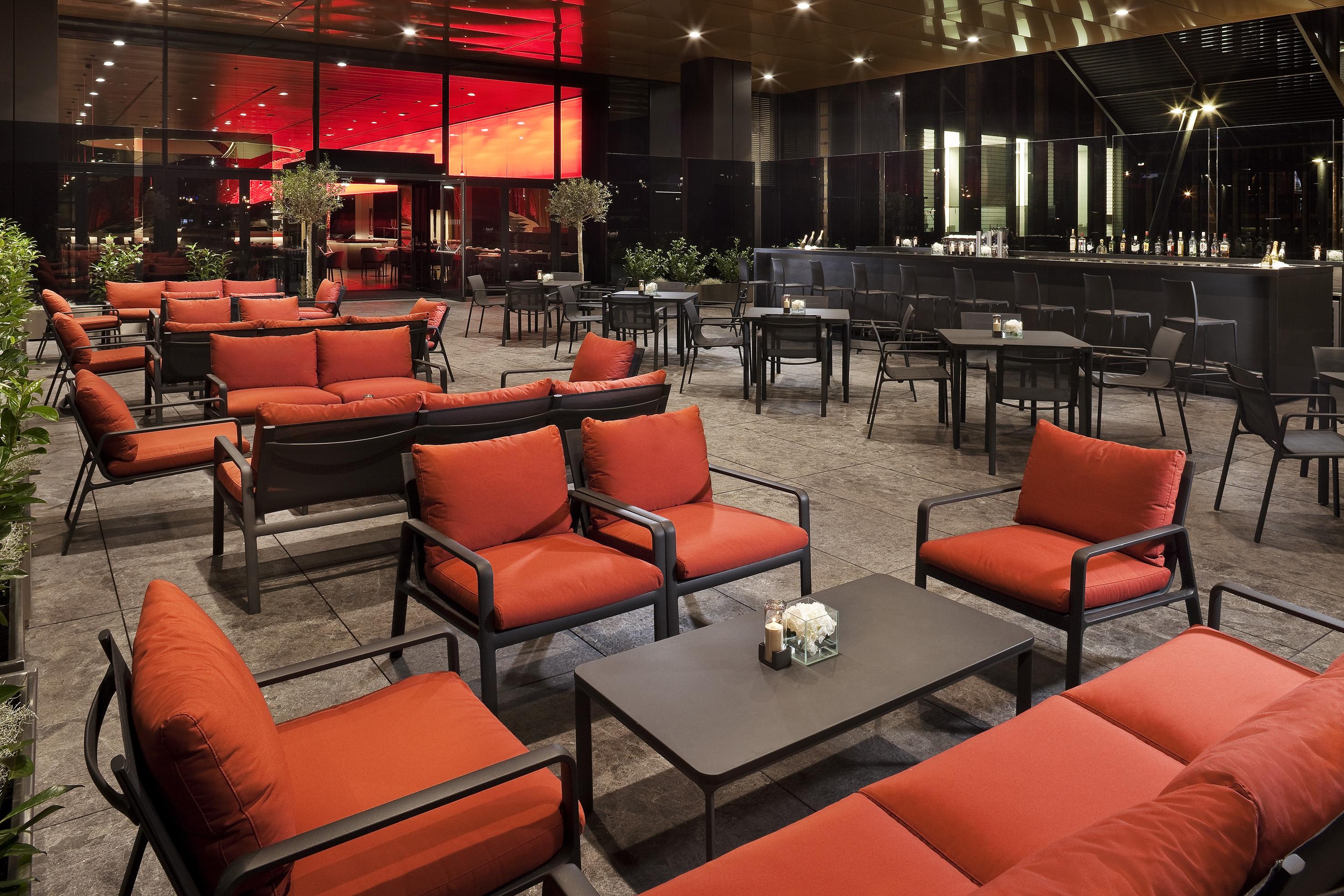 Hotel Melia Vienna Esterno foto The lounge at the airport