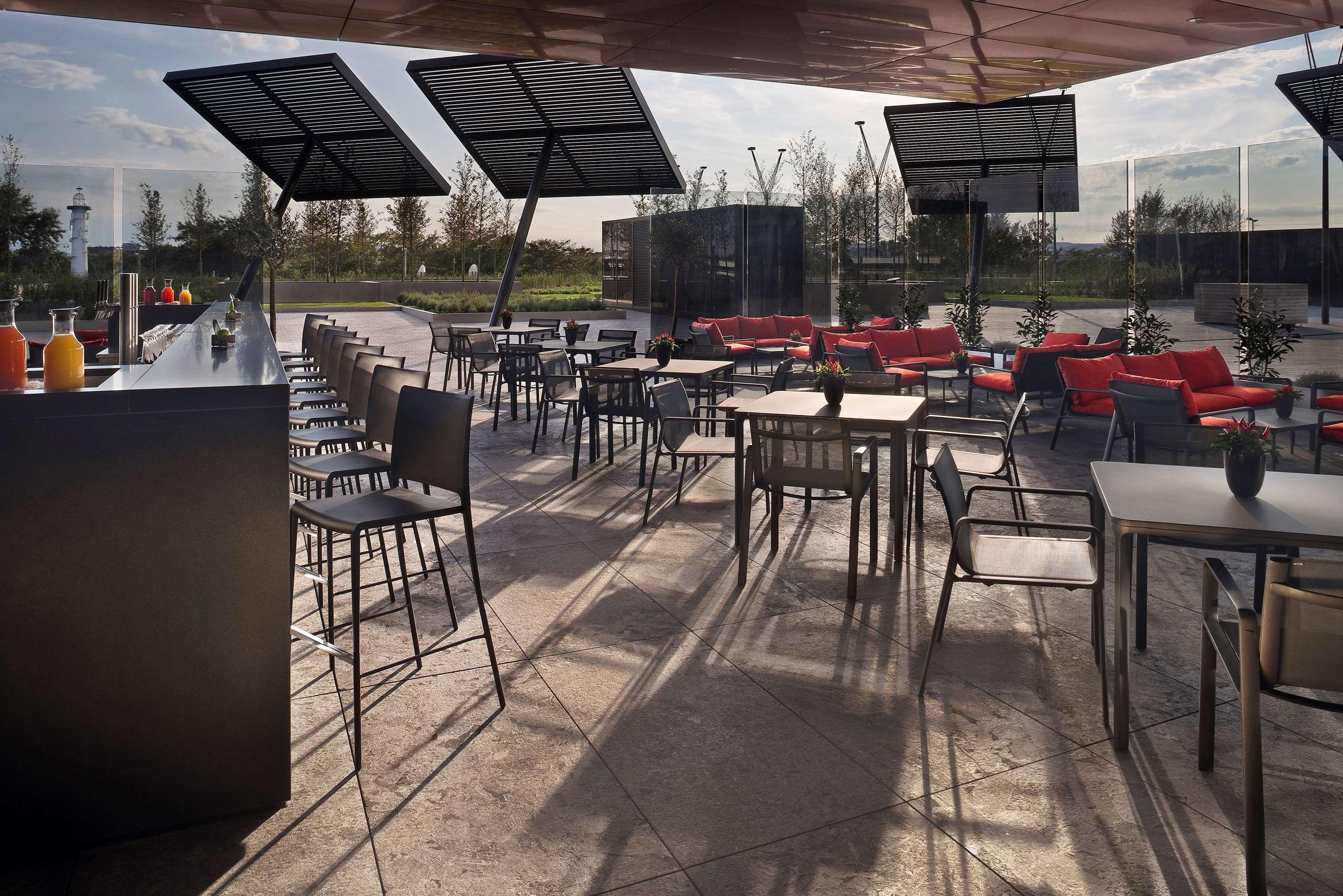 Hotel Melia Vienna Esterno foto The Sky Bar