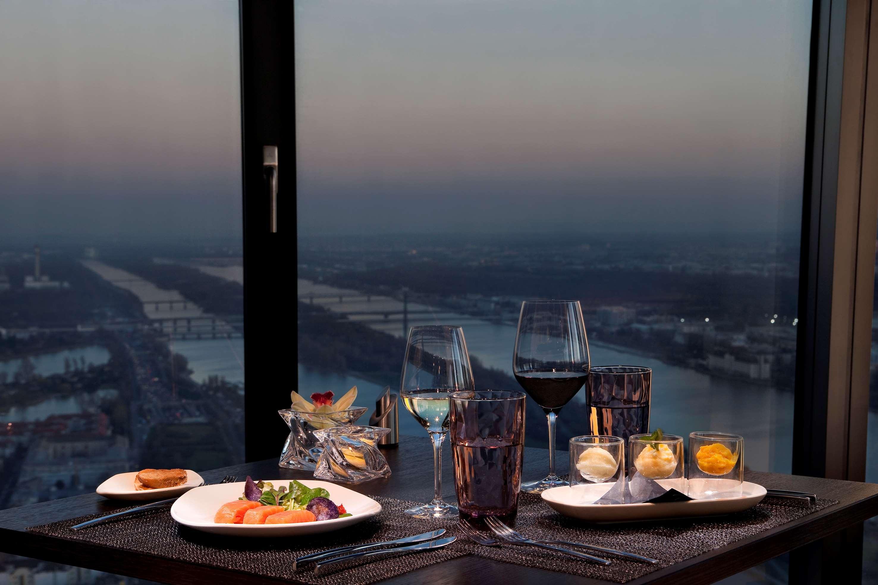 Hotel Melia Vienna Esterno foto Skyline Bar