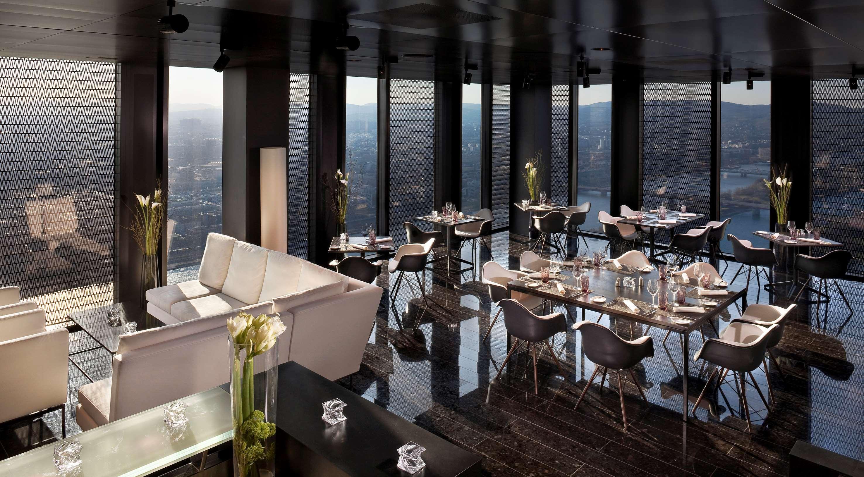 Hotel Melia Vienna Esterno foto Restaurant 360°
