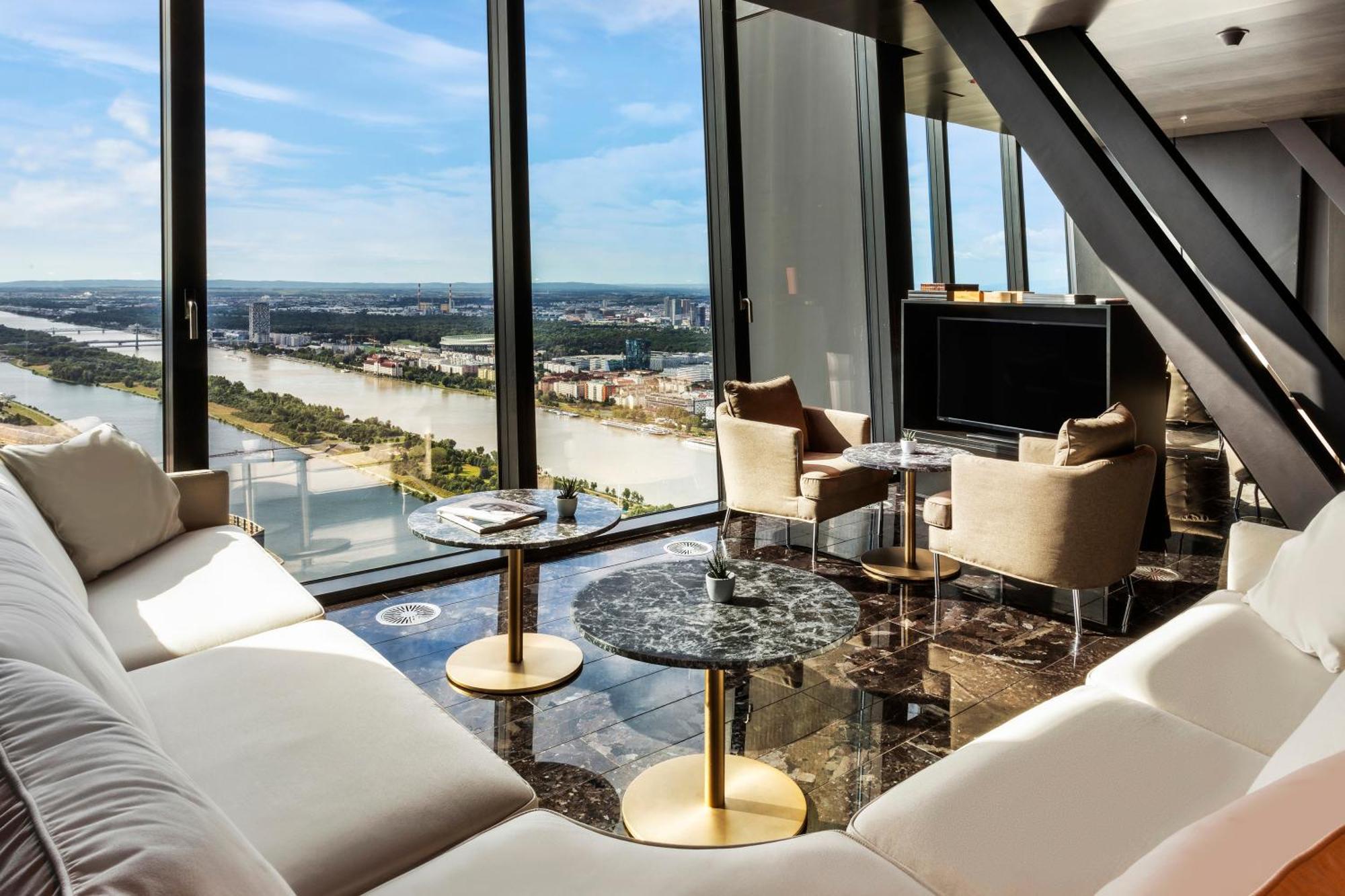 Hotel Melia Vienna Esterno foto The Sky Bar