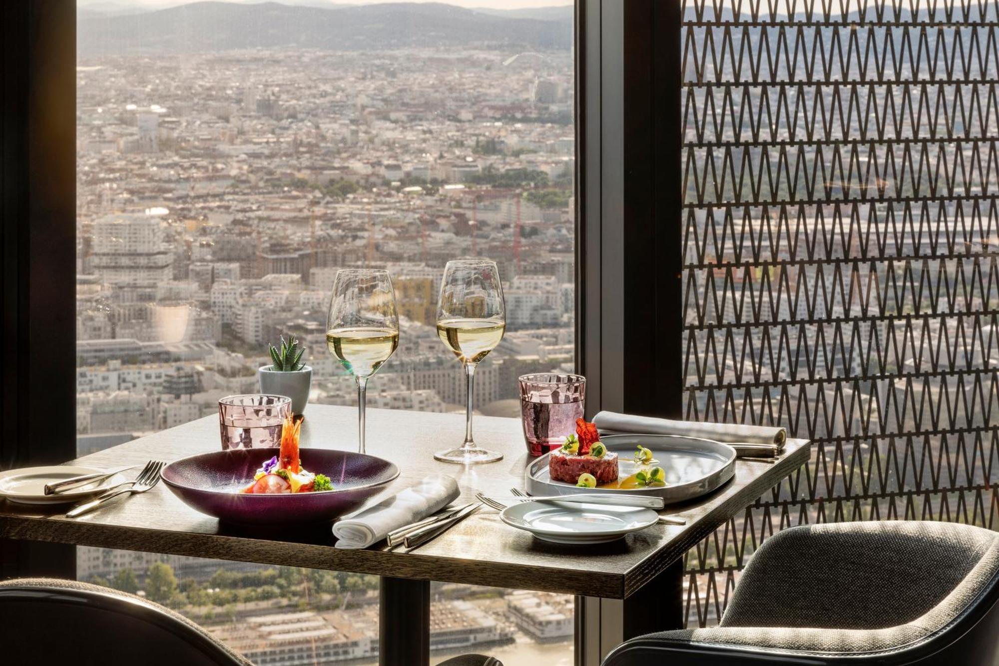 Hotel Melia Vienna Esterno foto The view from the restaurant